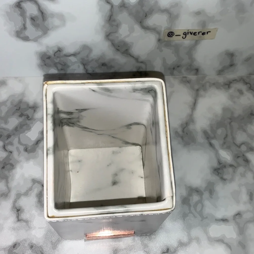 Marble Faux Leather BH Cosmetics Angled Brush Holder - Marble